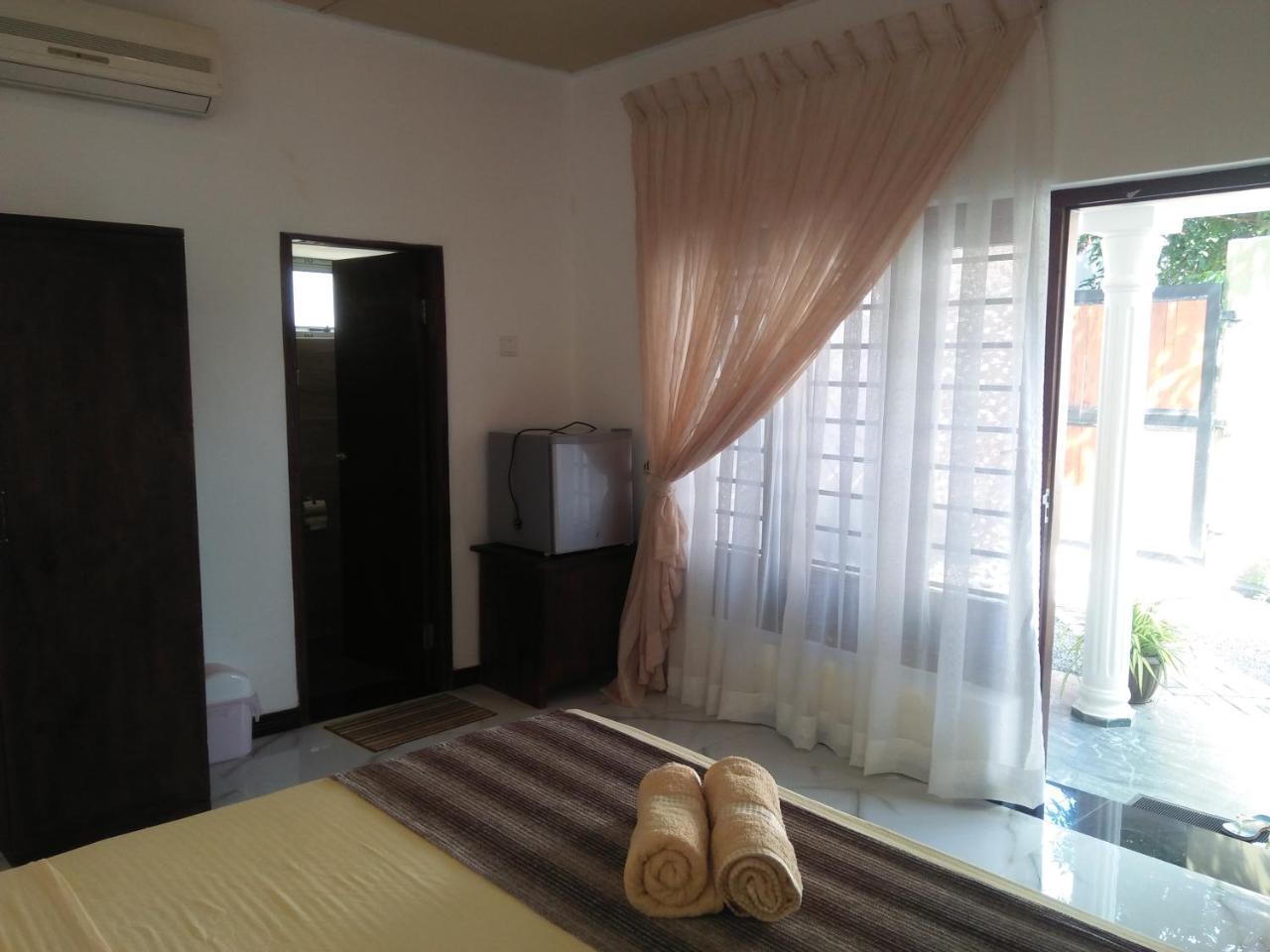 Living Home Negombo Ngoại thất bức ảnh